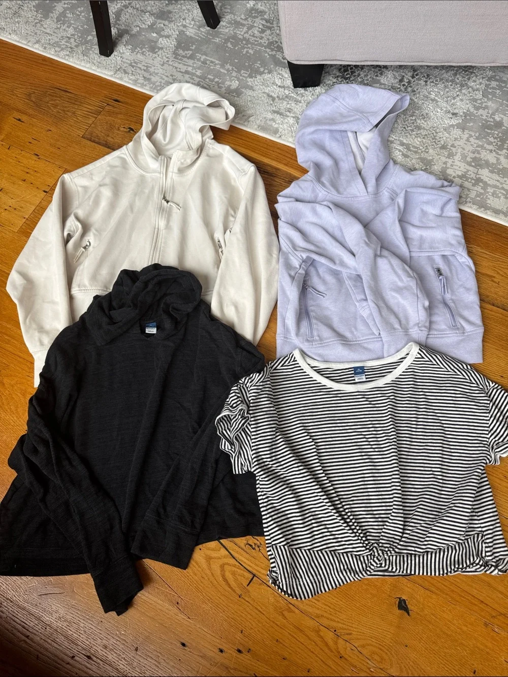Lot of sz 14-16 Old Navy sweatshirts and tee